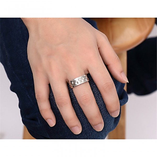 Center Rotating Stainless Steel Ring